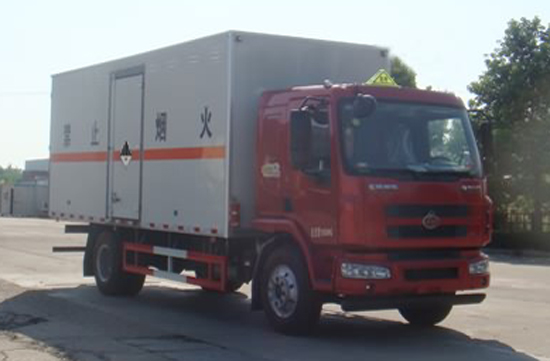 杂项危险物品厢式运输车