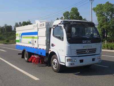 JDF5120TSLE6型扫路车